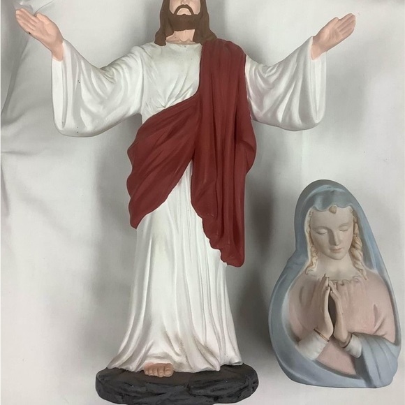 6” Inarco Madonna Praying Head Vase+ 13” Jesus Figurine - Picture 2 of 2